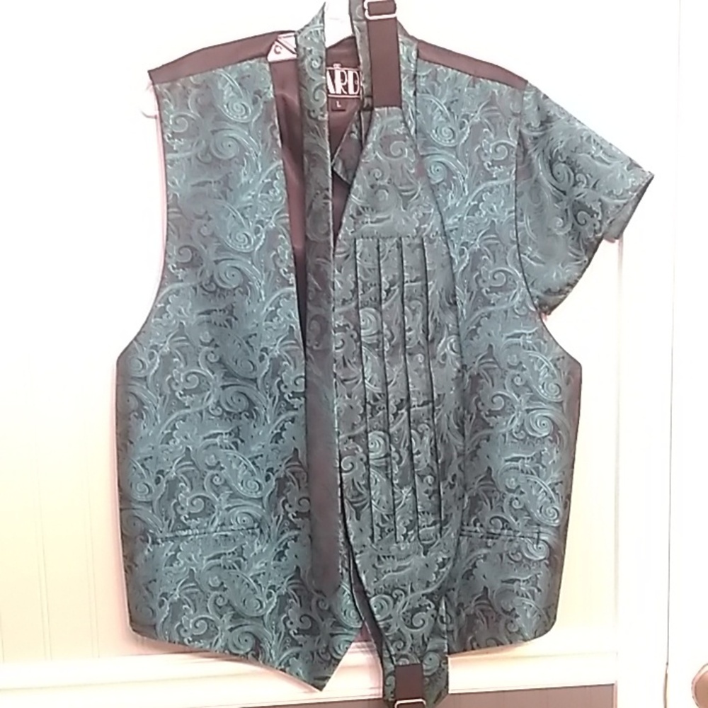 MENS oasis tapestry vest set